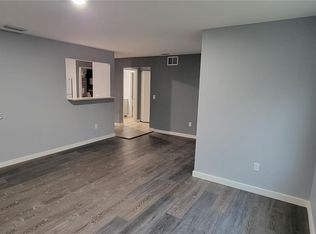 13285 Arbor Pointe Cir APT 104, Tampa, FL 33617