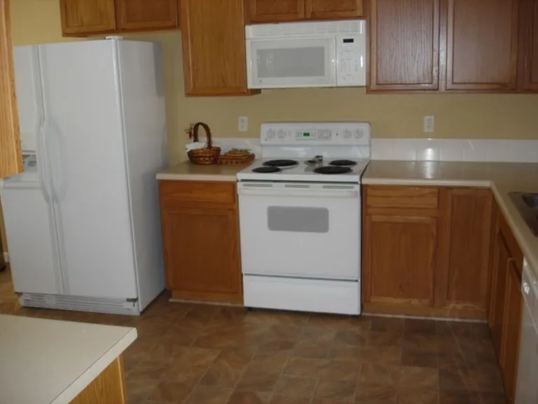 5180 Sand Hill Dr — Photo 3