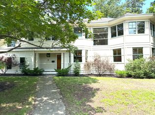 9 Sunny Knoll Ter, Lexington, MA 02421