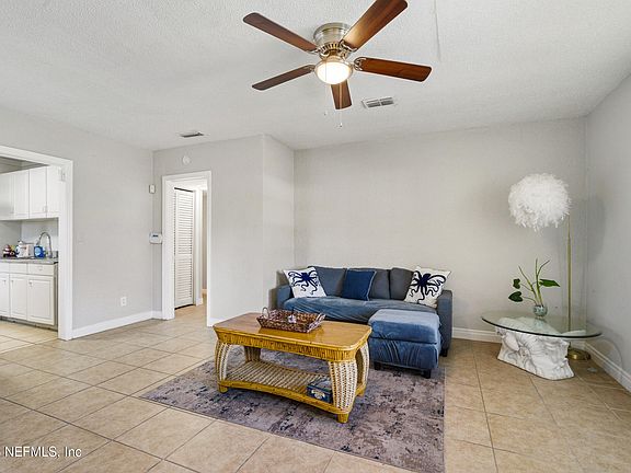 2nd image of 2916 W 11TH Street