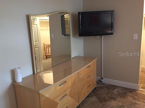 4th image of 3708 Southpointe Dr #11