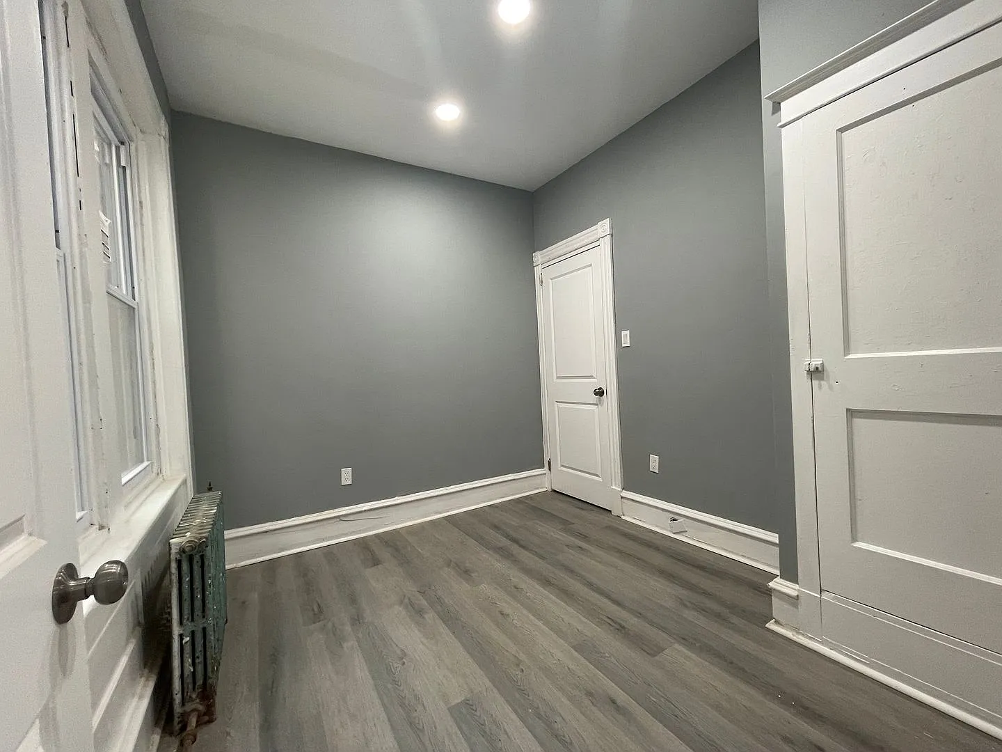 Spacious 5-Bedroom, 2-Bath Philadelphia Home 30 N 56th St — Photo 4