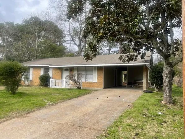 671 Queen Julianna Ln, Jackson, MS 39209