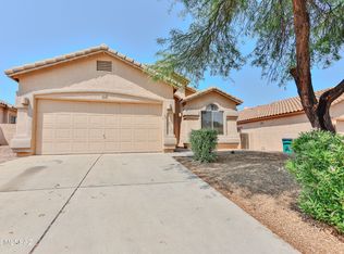 343 E Camino Del Pinsapo, Sahuarita, AZ 85629