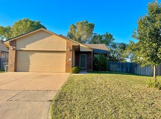 10802 E Mount Vernon Rd, Wichita, KS 67207