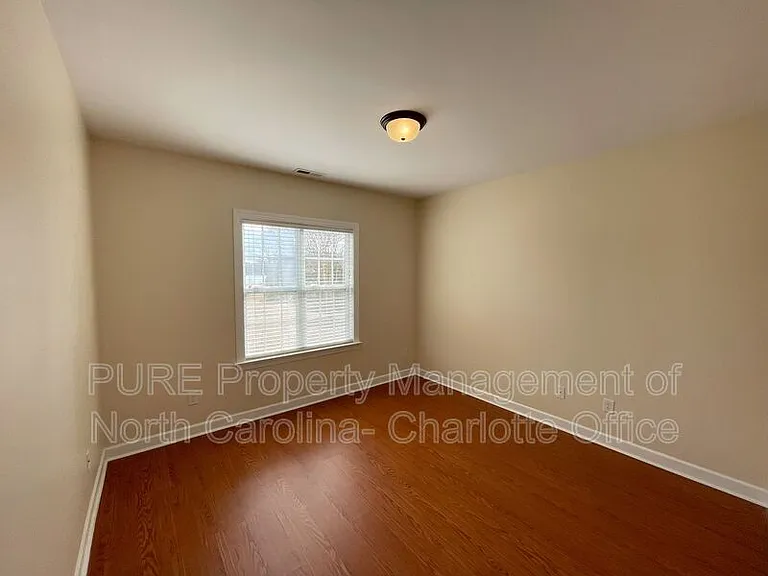 68 Wembley Dr — Photo 13
