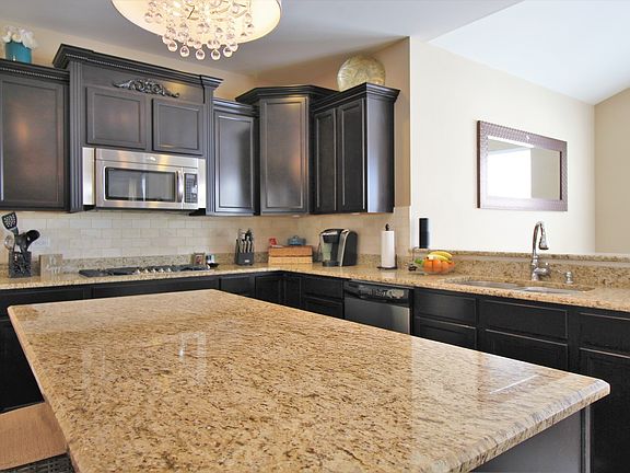5th image of 620 Wildrose Cir