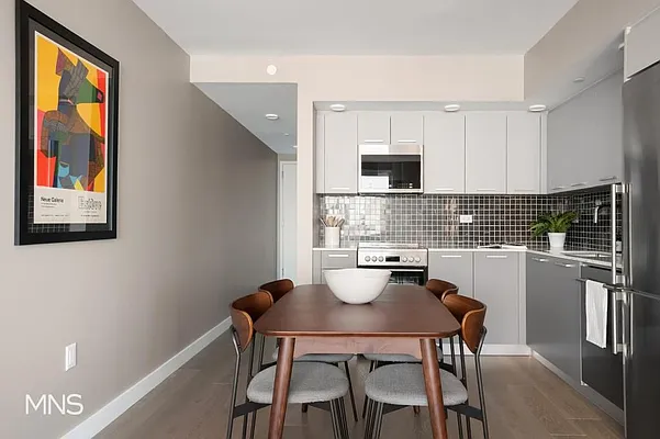 Rented by MNS Marketing | media 38