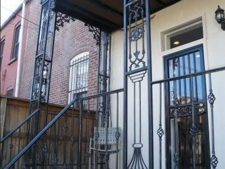 37 R St NW #1 — Photo 20