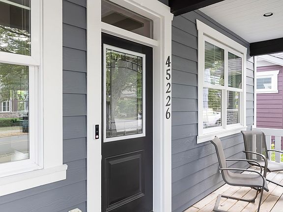 2nd image of 45226 Nicomen Cres
