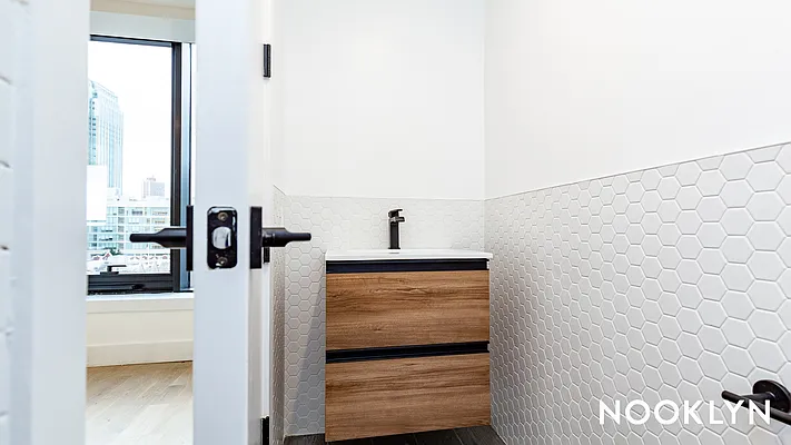 Rented by Nooklyn NYC LLC | media 9