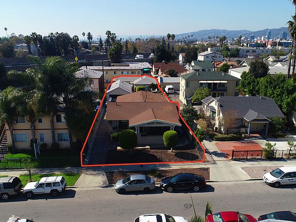 2nd image of 923 N Ardmore Ave