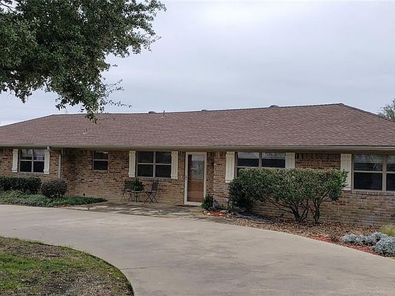 2nd image of 3724 Carrie Ln