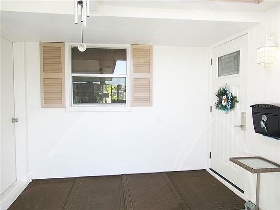 3rd image of 5483 Riverbluff Cir #V-30