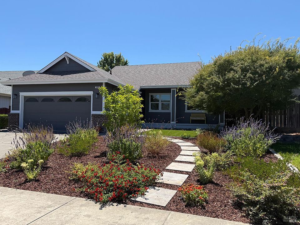 1st image of 465 Riesling Street