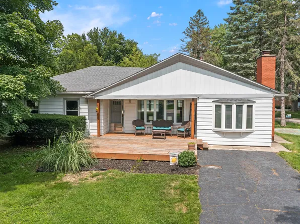 12443 S 70th Ct, Palos Heights, IL 60463