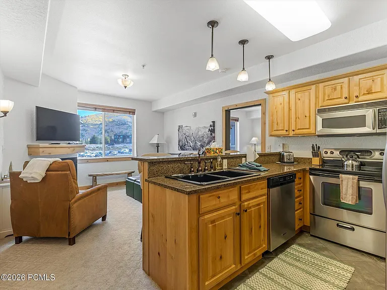 2669 Canyons Resort Dr #310 — Photo 3