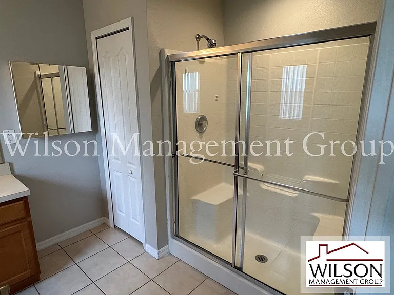 4944 Waterside Pointe Cir — Photo 18