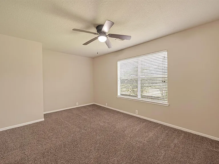 19710 Twin Canyon Ct — Photo 23