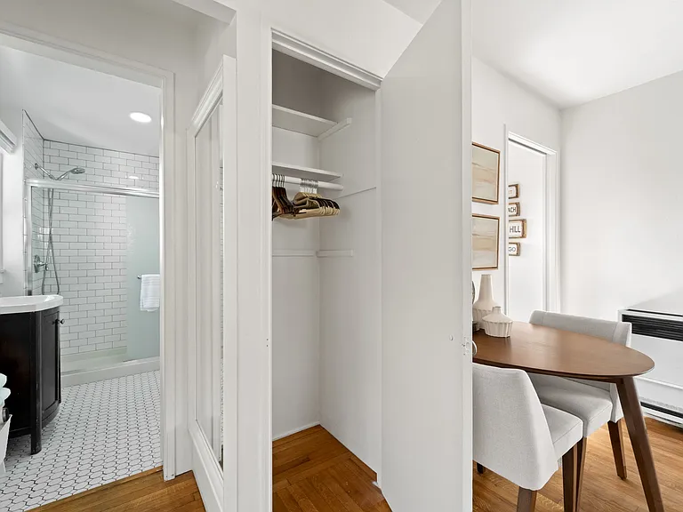 120 Maple St — Photo 11