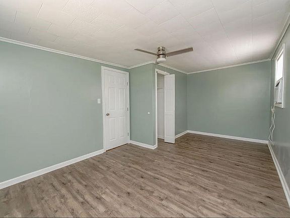 5th image of 232 Roselawn Blvd