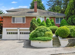 22 Bishop Dr N, Greenwich, CT 06831