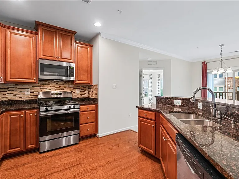 6511 Walcott Ln #1-202 — Photo 8