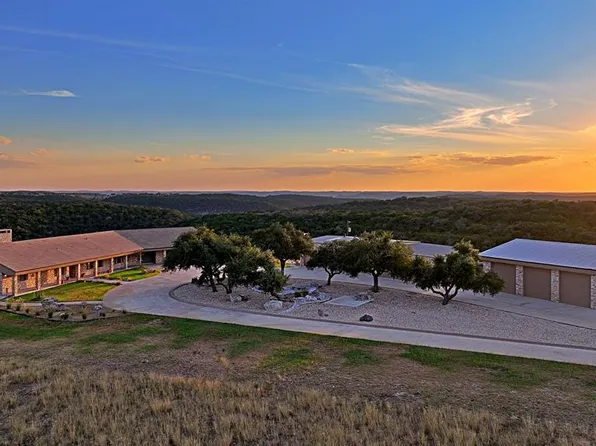 4481 S Medina Hwy, Kerrville, TX 78028