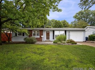 1904 Stanford Pl, Edwardsville, IL 62025