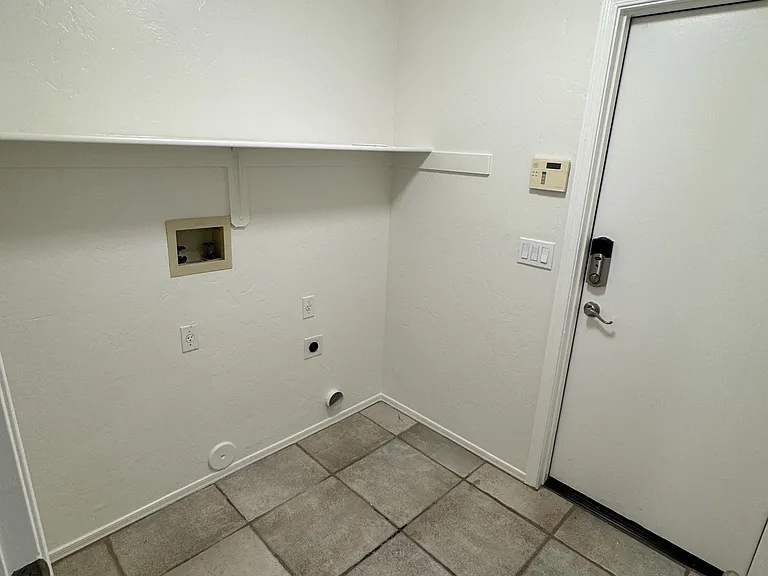 2941 W Calle Lucinda — Photo 11