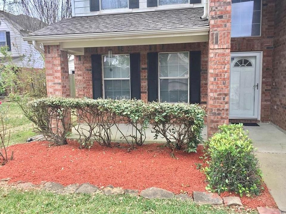 1st image of 2529 Artesia Dr