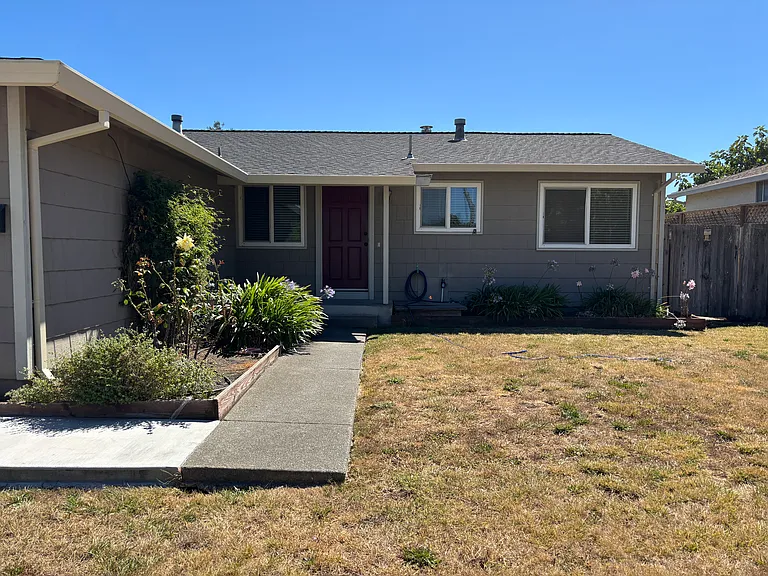 1132 Santa Barbara Way — Photo 1