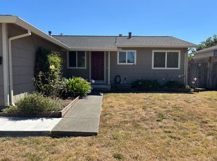 1132 Santa Barbara Way, Petaluma, CA 94954