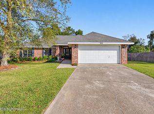 3413 Hermitage Ct, Ocean Springs, MS 39564
