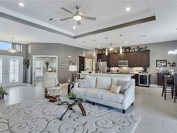 5th image of 3605 SW 15th Place Cpe