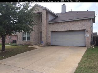 217 Heritage Dr, Crowley, TX 76036