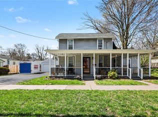 142 S Main St, Fairport, NY
