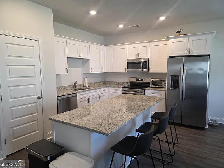 541 Governor Treutlen Cir — Photo 10