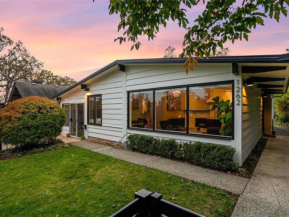 1st image of 1262 Roslyn Rd