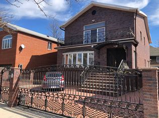 47 Beaumont St, Brooklyn, NY 11235