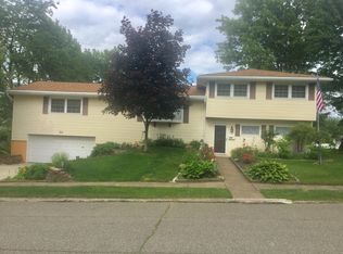 318 Southgate Dr, Erie, PA