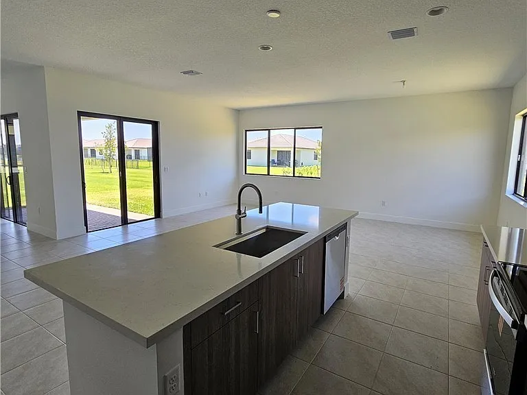 5166 Julienne Rd — Photo 6