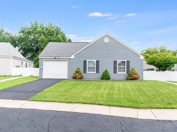 57 Afton Dr, Montgomery, IL 60538