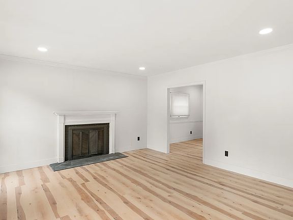 2nd image of 577 Brook Rd