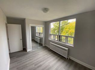 2305 Lake Shore Blvd W, Toronto, ON