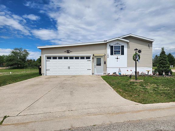 2nd image of 1620 Willow Creek Rd Lot 152