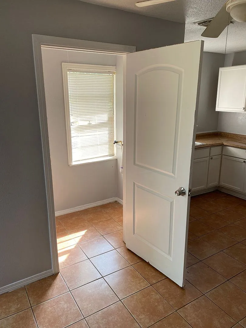 306 Lake Rd — Photo 3