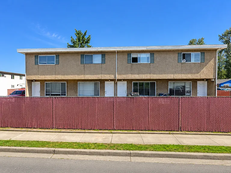 703 Woodford Ave N — Photo 28