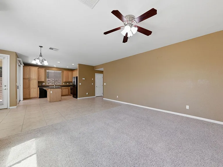 11825 Amistoso Ln — Photo 9