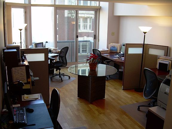 4th image of 250 W 90th St APT 12C